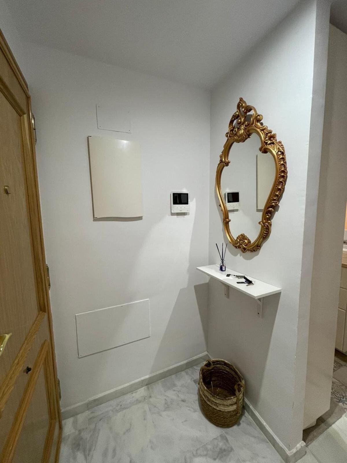 Calu Homes Cerca Playa De Huelin Malaga Luaran gambar