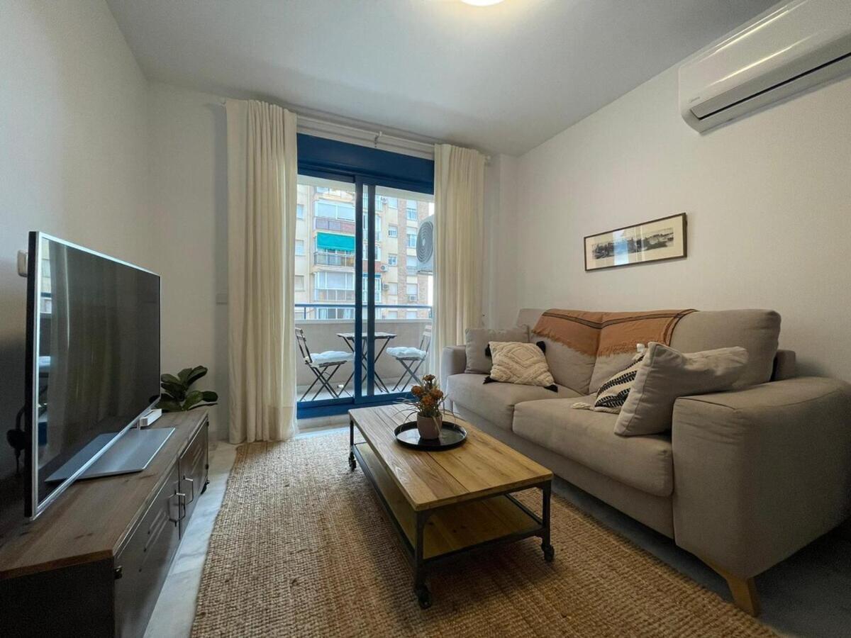 Calu Homes Cerca Playa De Huelin Malaga Luaran gambar
